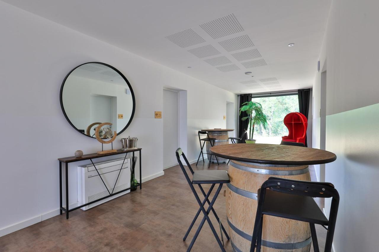Logis Hotel & Spa Dejeunez Sous L'Arbre 루세 외부 사진