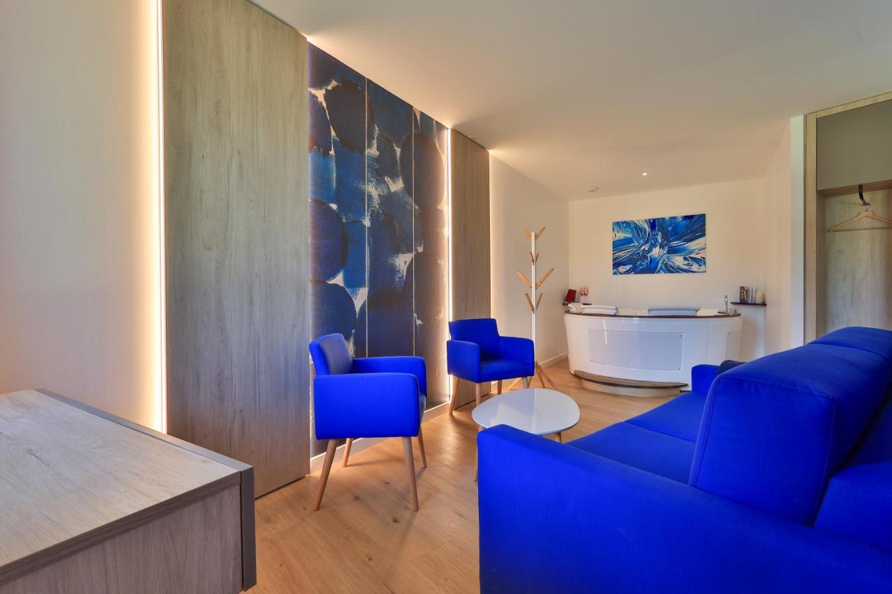 Logis Hotel & Spa Dejeunez Sous L'Arbre 루세 외부 사진